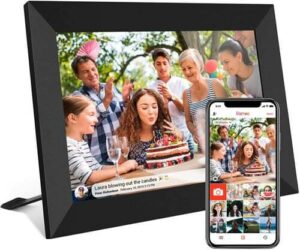 13 Best Digital Picture Frames [WiFi Photo Frames Included]